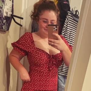 Meet your Posher, Chloe